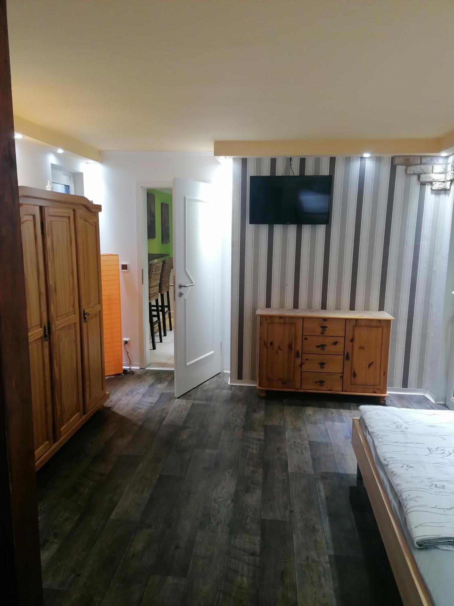Tinas Ferienwohnung Hohendodeleben Szoba fotó